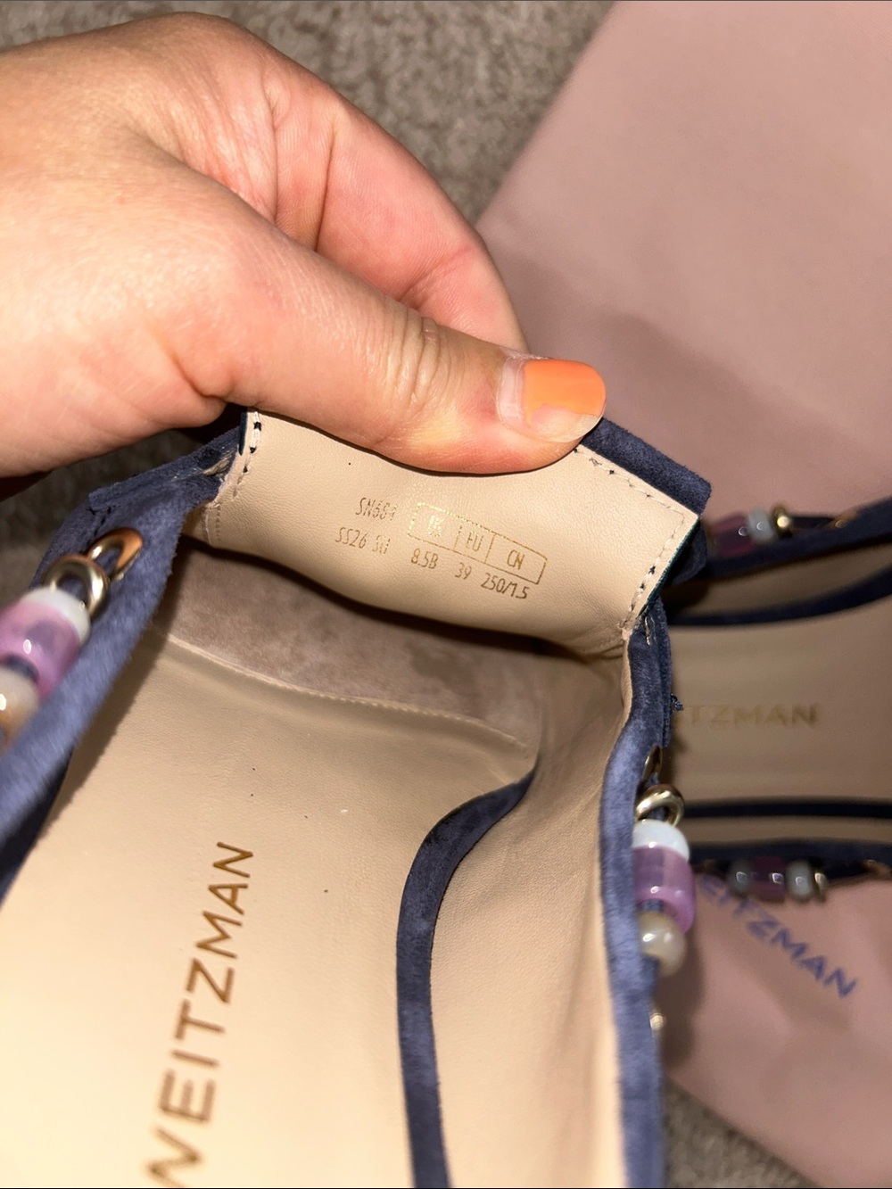 Stuart Weitzman Moccasin mule. Fit 7.5 - Picture 6 of 11
